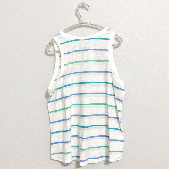 CAbi Tops Cabi 64 Queue Tank Spring 2022 Medium Euc Poshmark